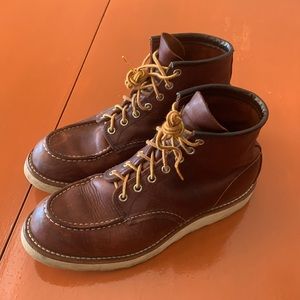 Red Wing Heritage Moc Toe boots. Briar oil slick color